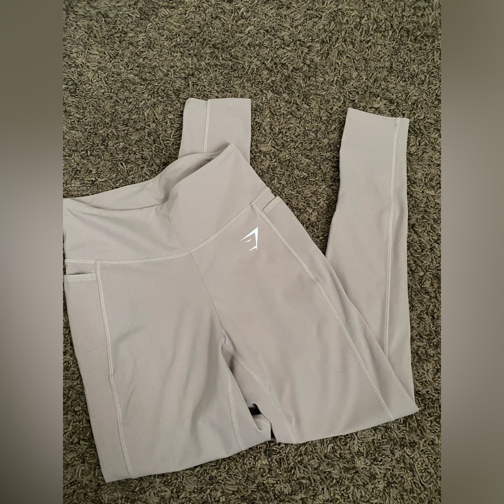 ⭐️$7⭐️ Gym shark leggings